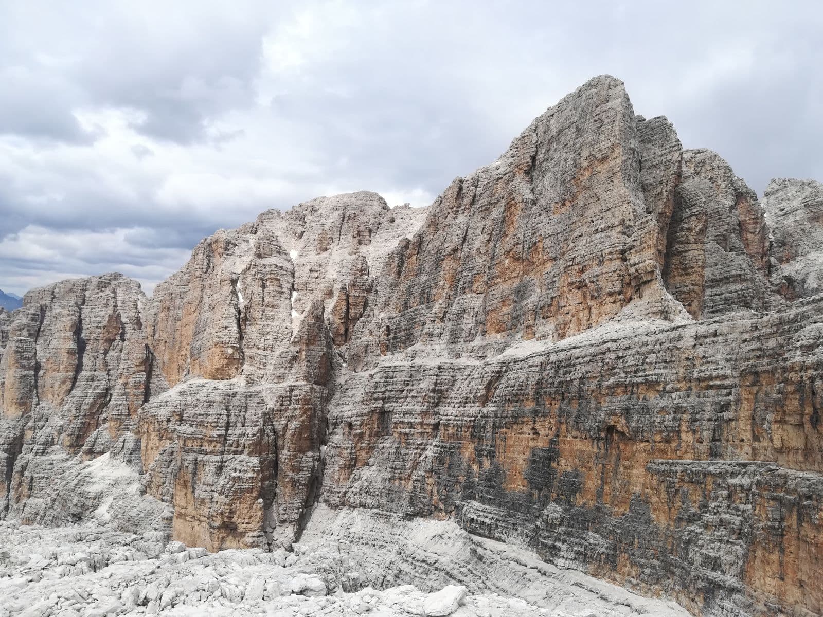 Dolomiti di Brenta Via Ferrata Traverse